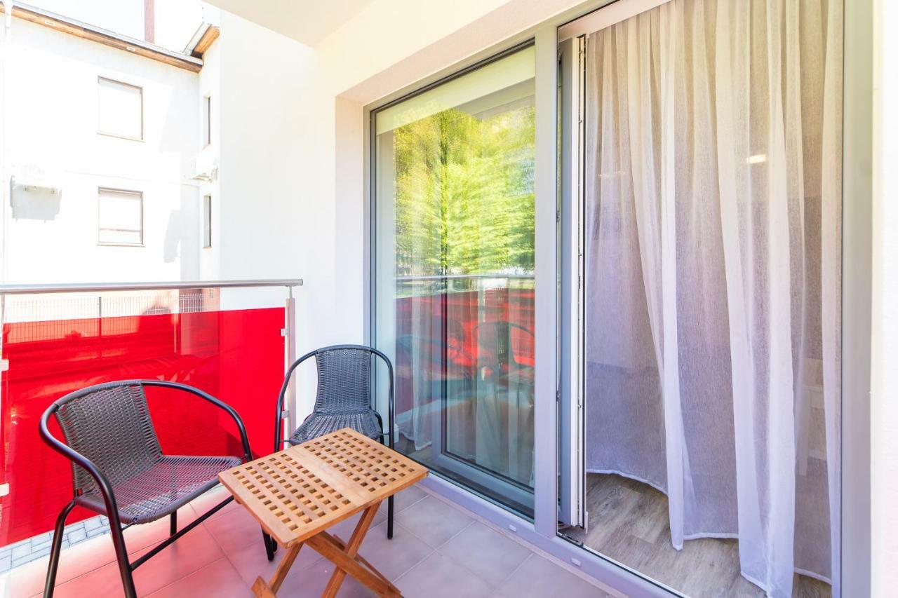 Kolorowe Balkony - Stylowy Apartament Nad Morzem By Noclegi Renters Мендзыздрое Экстерьер фото